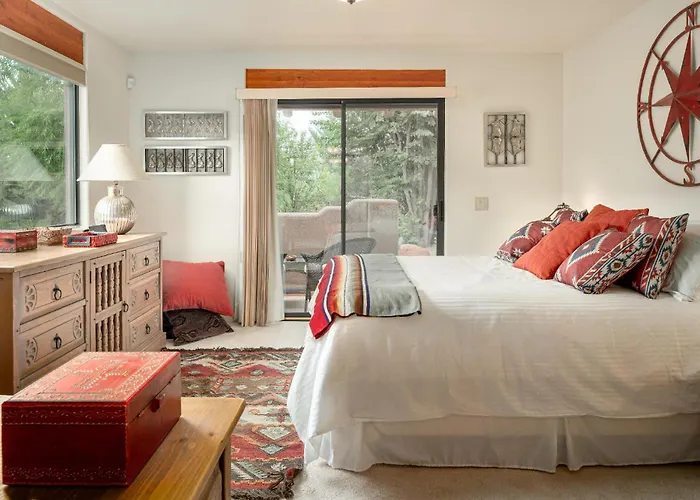 Tropiz Del Norte - Historic Red Rock Estate Withpool